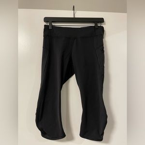 Women’s Lululemon crop leggings(8) (Black)